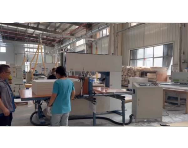 Vertical sawing